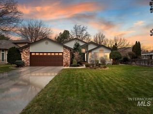 3687 S Crosspoint Ave, Boise, ID 83706