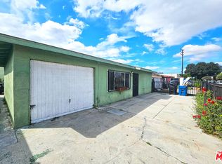 1214 E 82nd St, Los Angeles, CA 90001