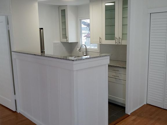5th image of 4515 Park Blvd