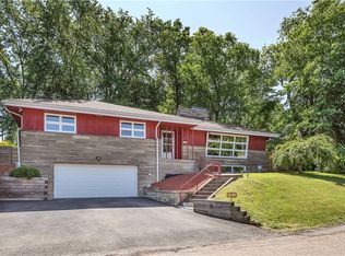 1562 Fairmont Dr, New Kensington, PA