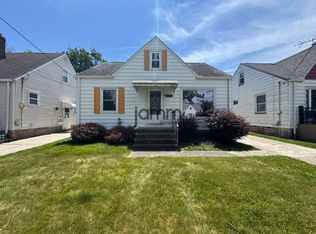 6227 Traymore Ave, Brooklyn, OH 44144