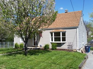 1122 Victory Rd SE, Roanoke, VA 24014