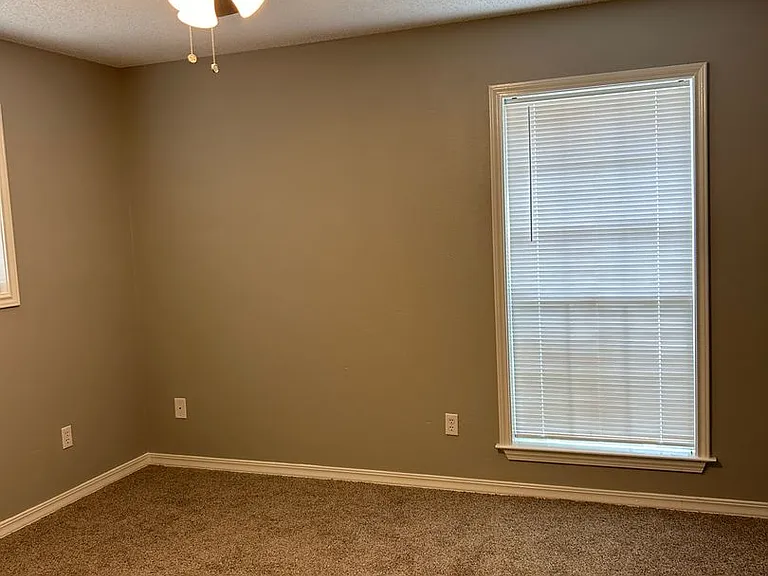 1138 Kensington Ct — Photo 31