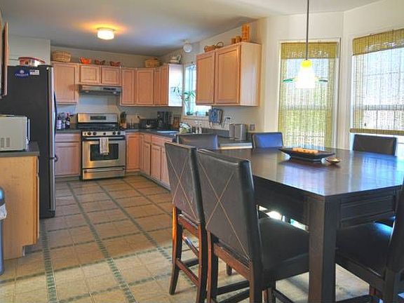 5th image of 341 Silk St