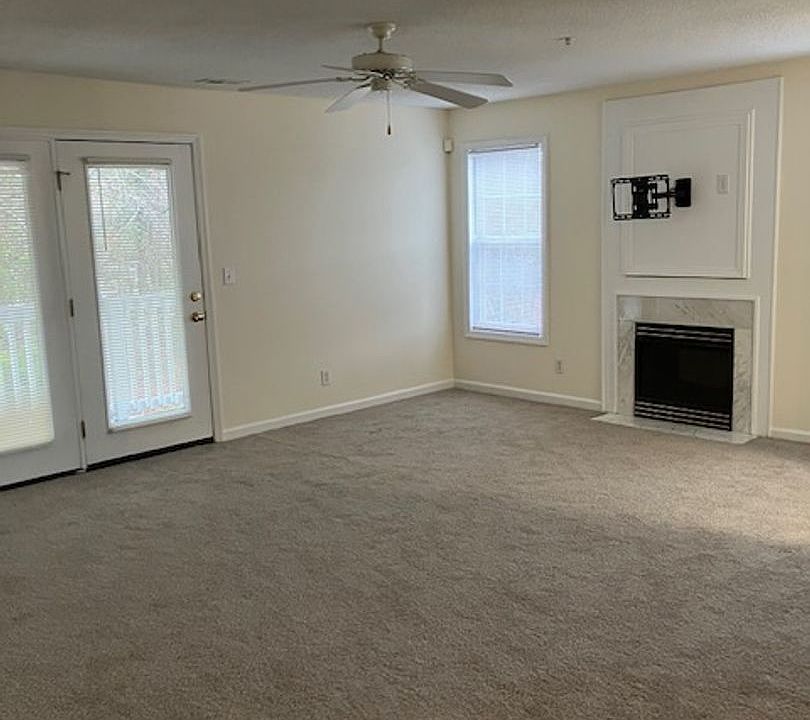 1st image of 802H Bryce Ct