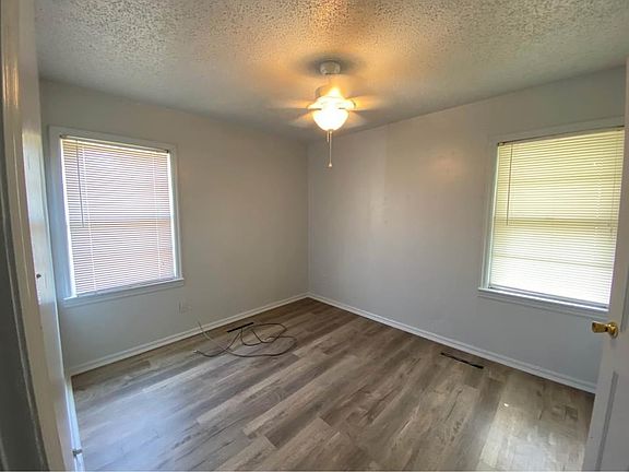 5th image of 1708 Alma Blvd
