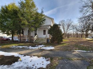 289 Liberty St, Conneaut, OH 44030