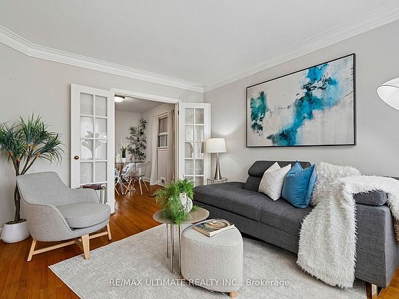5th image of 124 Hope St
