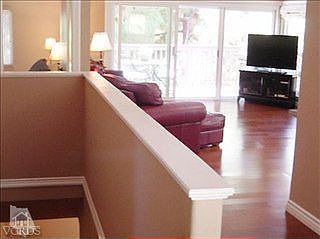 4th image of 62 Rosehedge Ln