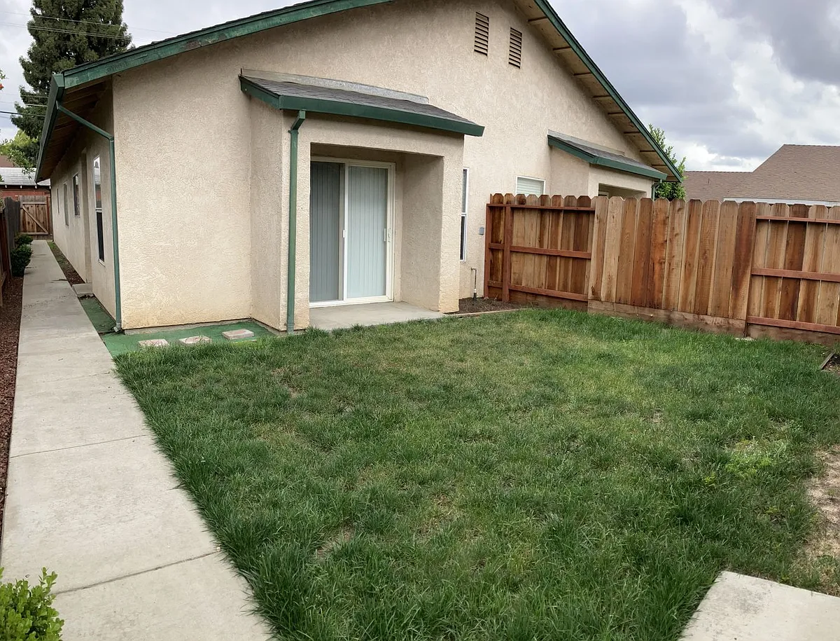 Building Photo - 122 Orange Ave., Modesto, CA 95350