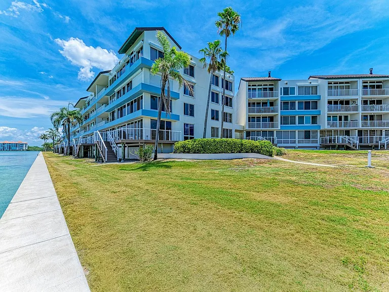 5153 Isla Key Blvd S #408 — Photo 37