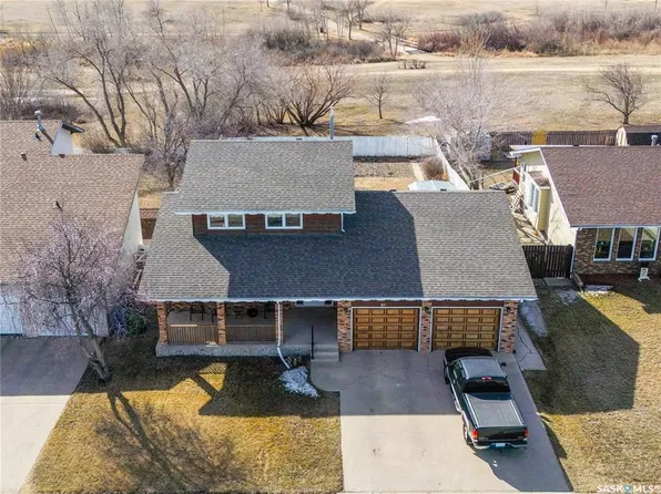 89 Calypso DRIVE, Moose Jaw, SK S6J 1G1