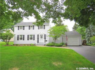 27 Hawley Dr, Webster, NY 14580