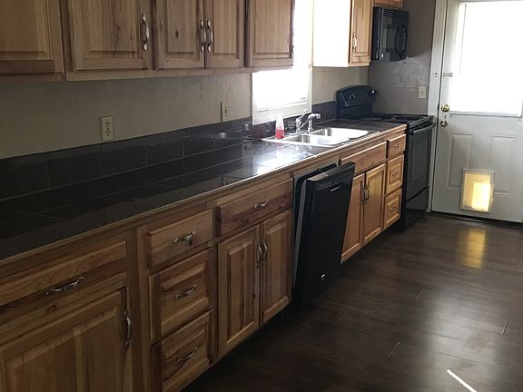 5th image of 304 E Barton St