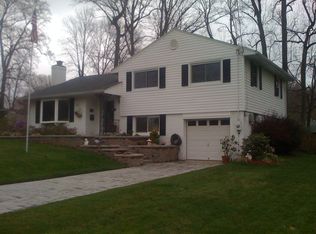 5218 Light St, Springfield, VA 22151