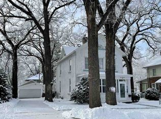 102 Ferguson St, Charles City, IA 50616
