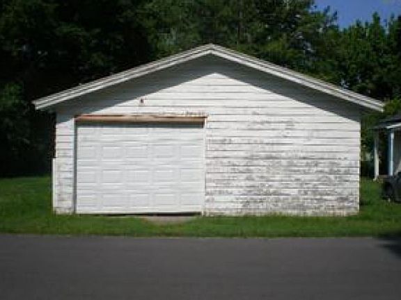 3rd image of 323 E 1st St
