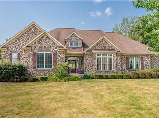 1600 Chadford Gate SE, Canton, OH 44709