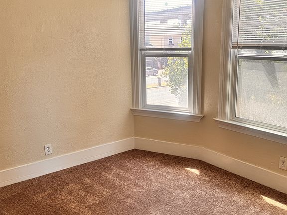 4th image of 518 W Macarthur Blvd #C
