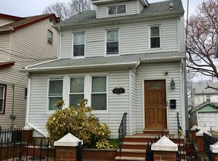 241-07 Mayda Rd, Rosedale, NY 11422