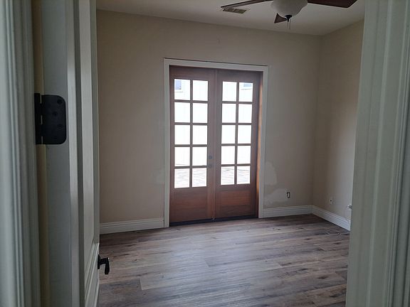 rear bedroom