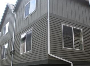 719 NE North St #94, Seattle, WA 98133