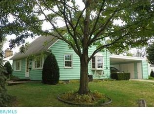 2551 Edgevale Rd, Columbus, OH 43221