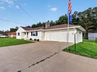6896 N Riverview Dr, Kalamazoo, MI 49004