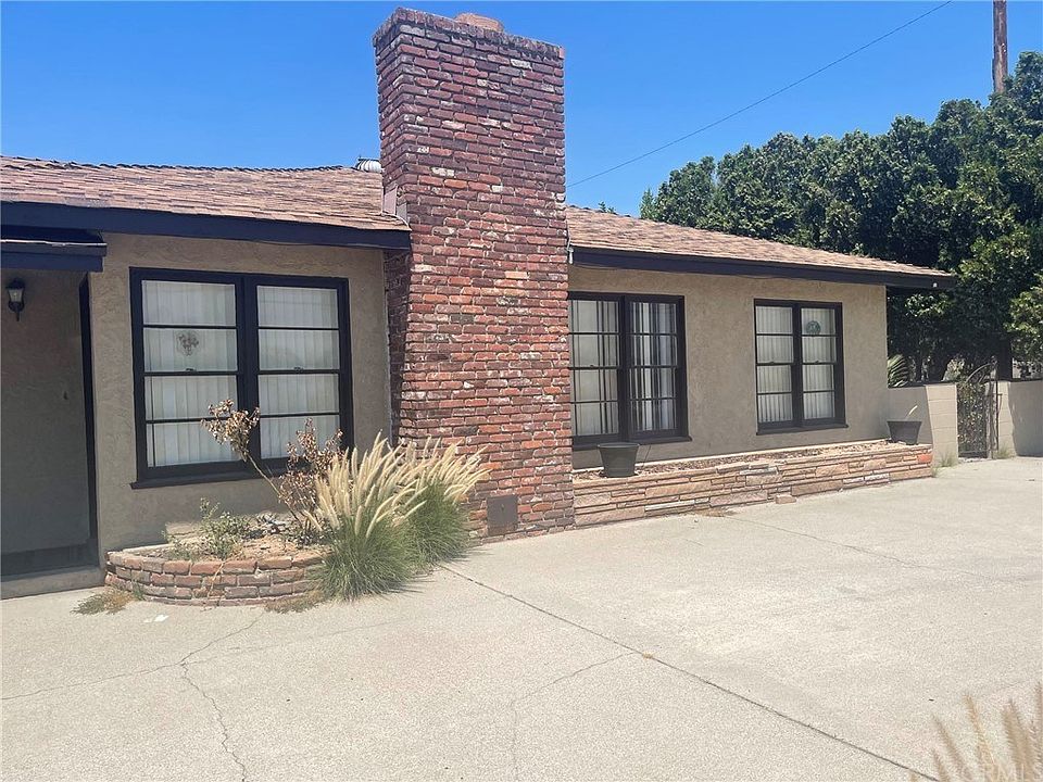 1st image of 1726 Foothill Dr