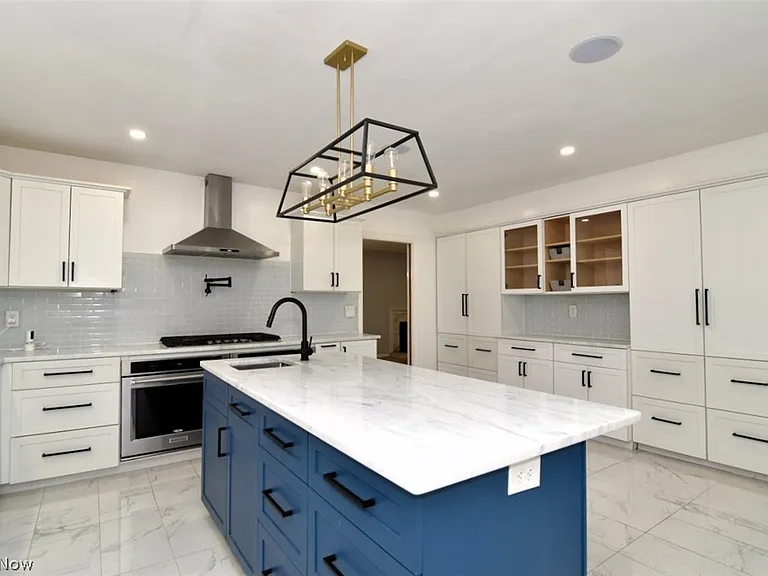 23310 Wendover Dr — Photo 14