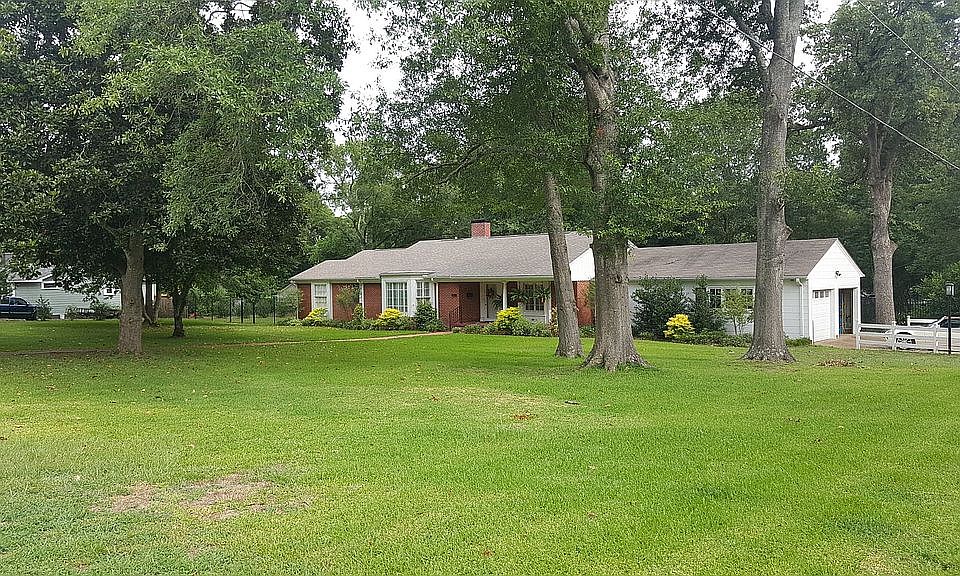 1st image of 1002 Hilltop Dr