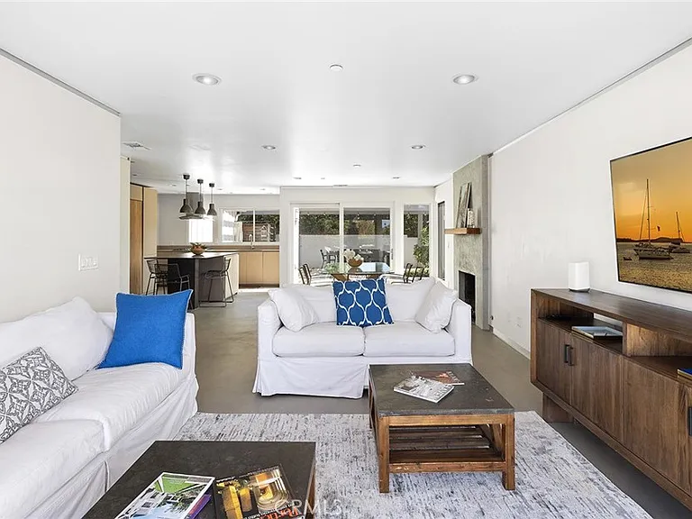 30872 Marilyn Dr — Photo 8