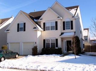 11 Nottingham Way, Mount Laurel, NJ 08054