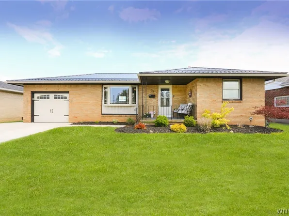 38 Greenway Blvd, Cheektowaga, NY 14225