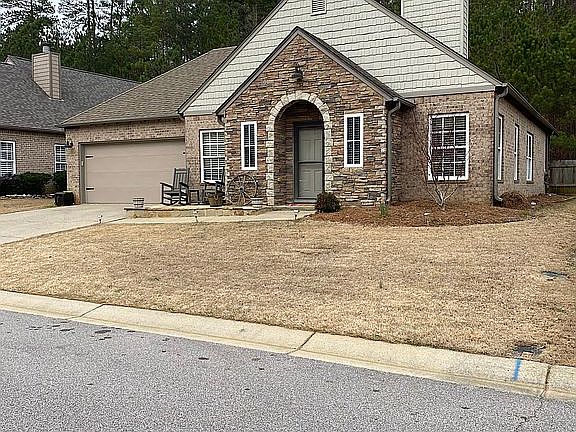 2nd image of 343 Chesser Park Dr