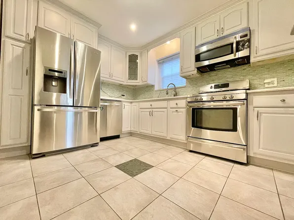 8546 168th Pl, Jamaica, NY 11432
