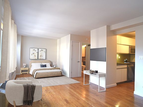 3rd image of 100 W 93rd St APT 8A