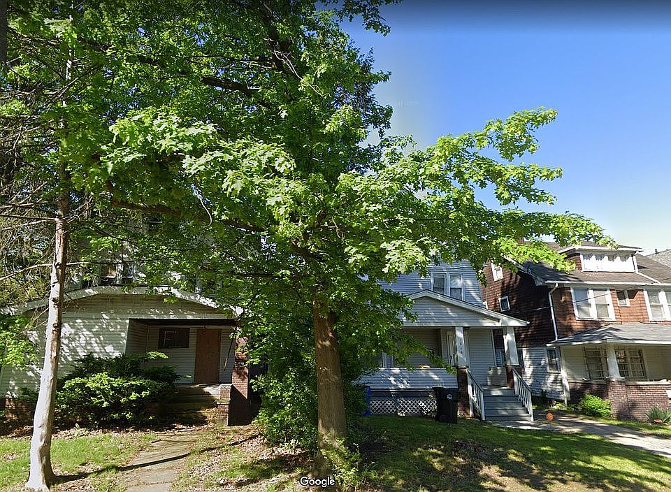 2nd image of 1890 Haldane Rd