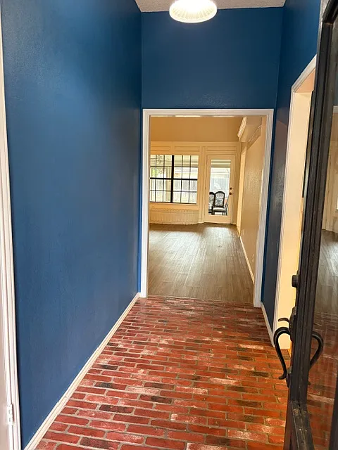 Front entry - 4102 Stratton Dr