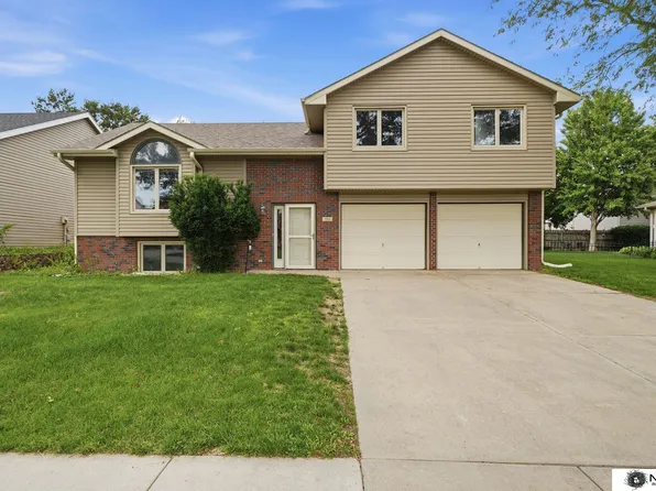 7311 S 32nd St, Lincoln, NE 68516