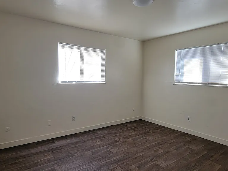 1754 S 440 W — Photo 20