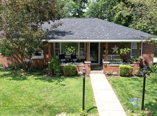 310 W North St, Plainfield, IN 46168