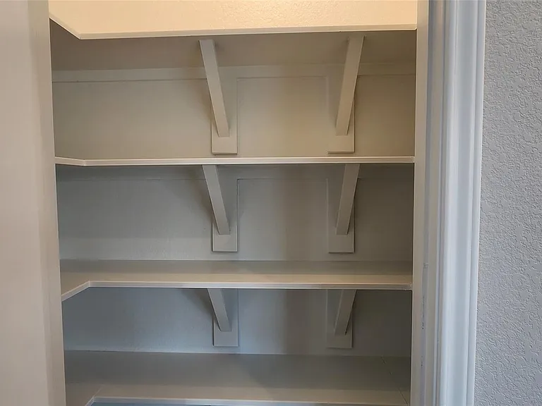 408 Los Olives Ln — Photo 12