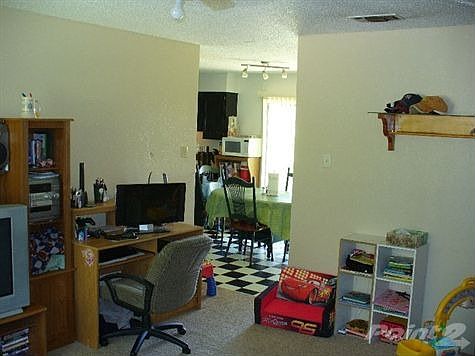 1020 Four Seasons 003