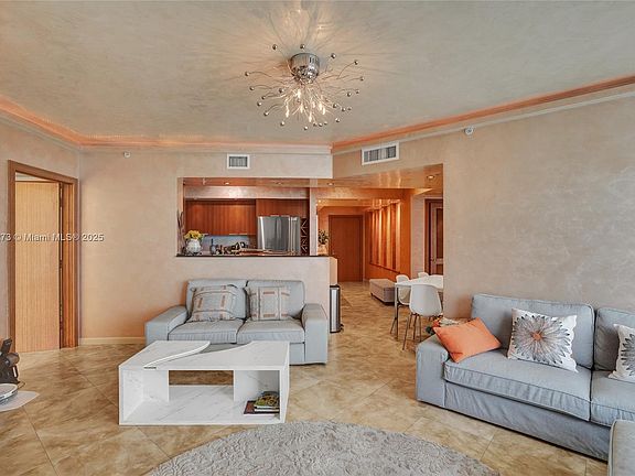 3rd image of 16699 Collins Ave APT 2609