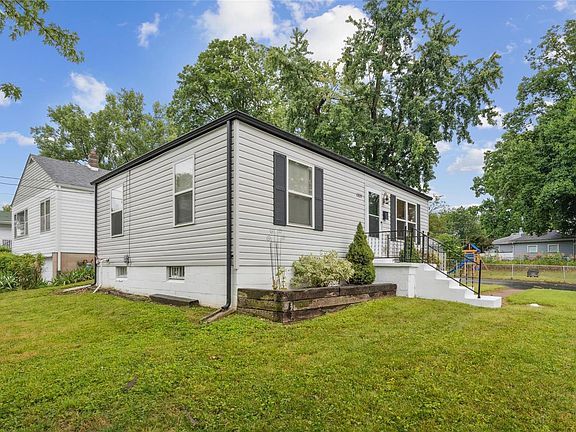 2nd image of 10835 Lee Ln