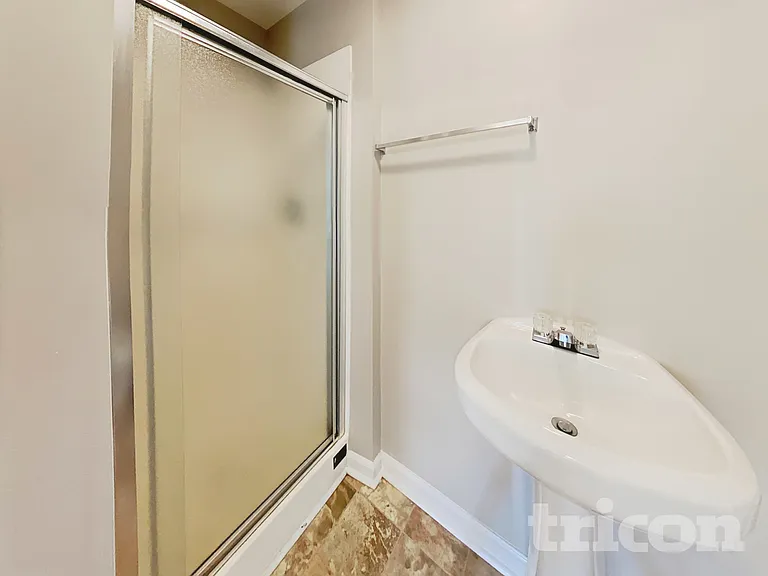 531 Griffith Dr — Photo 15
