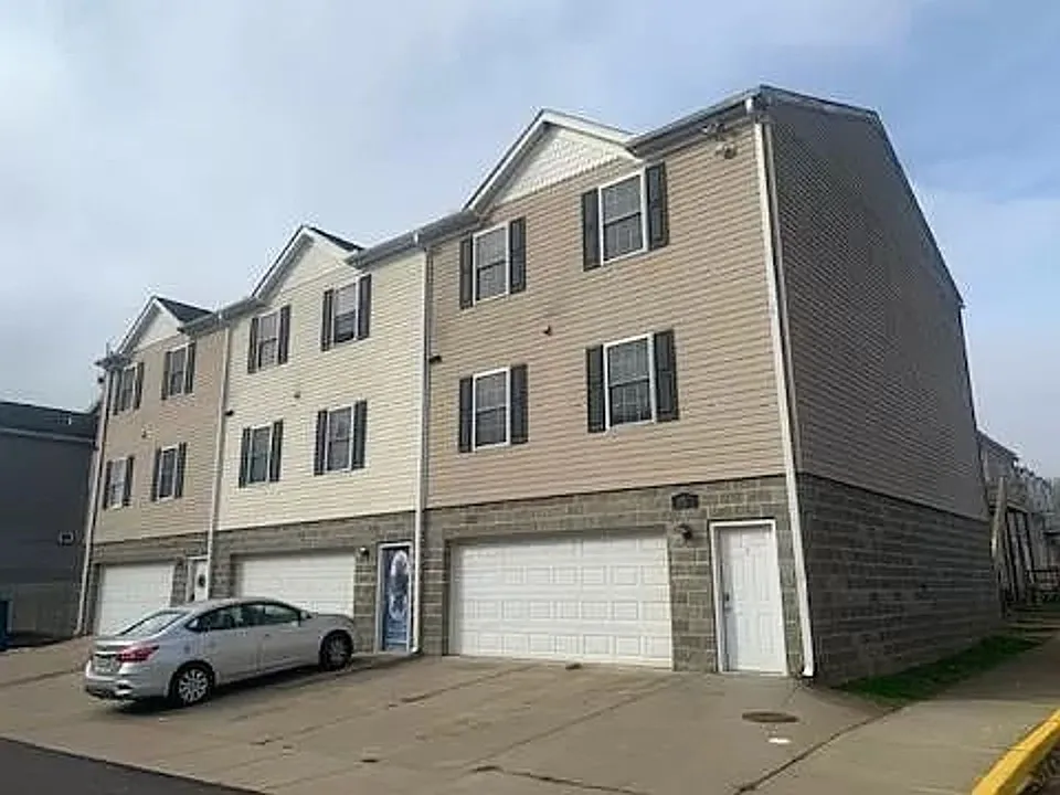 101 Ash St