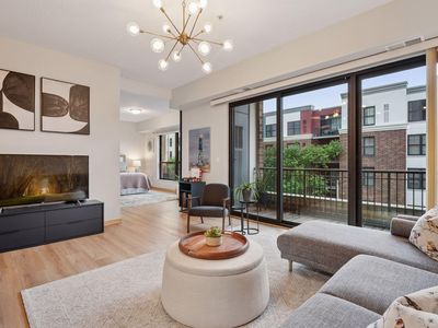 4525 Park Commons Dr UNIT 202, Saint Louis Park, MN, 55416