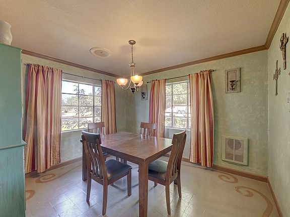 5th image of 831 Johnson Dr